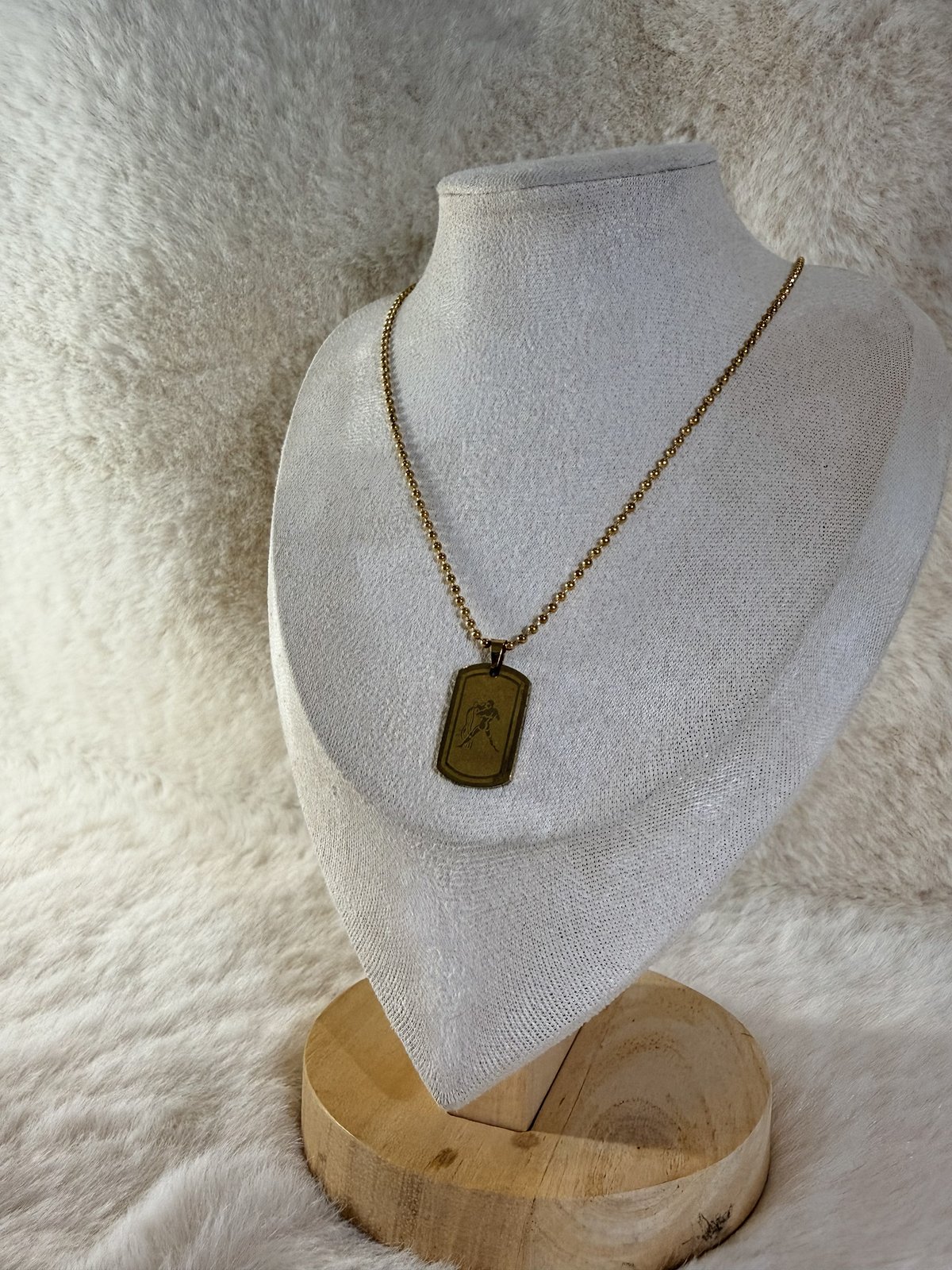 Collier signe Verseau 