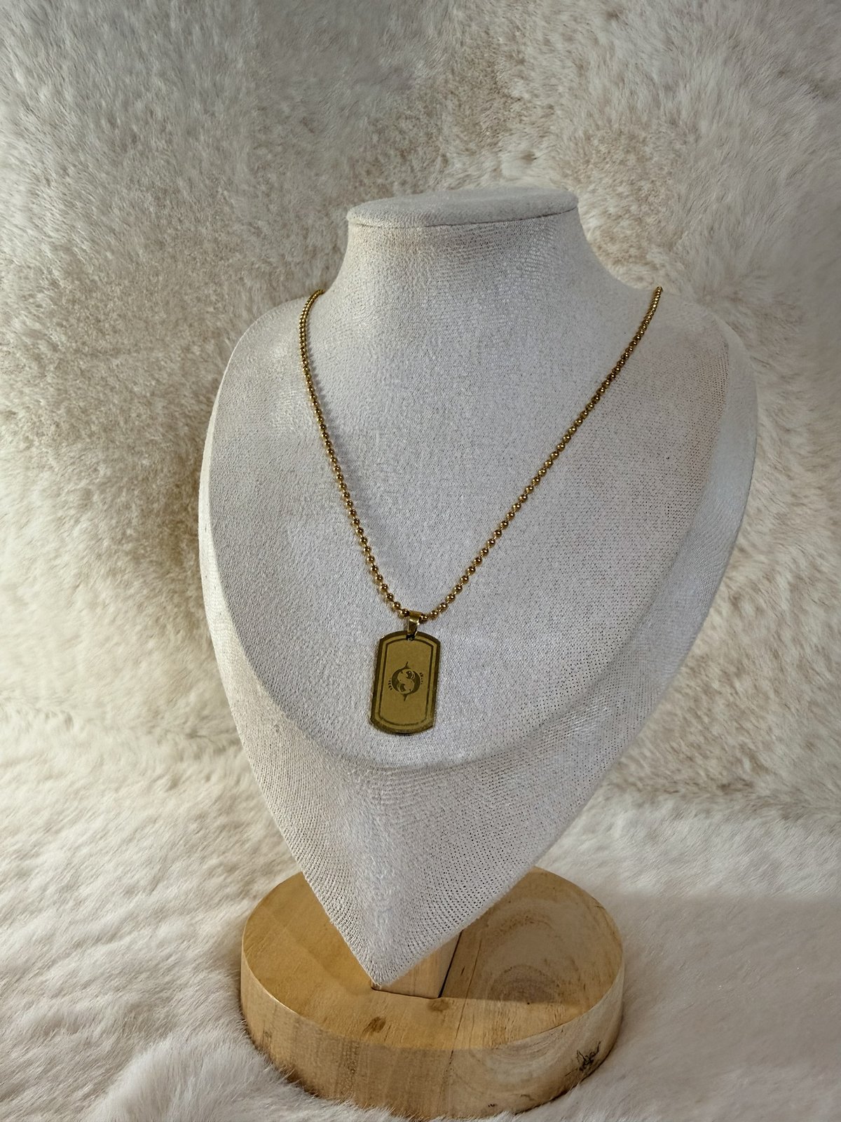 Collier signe Poisson