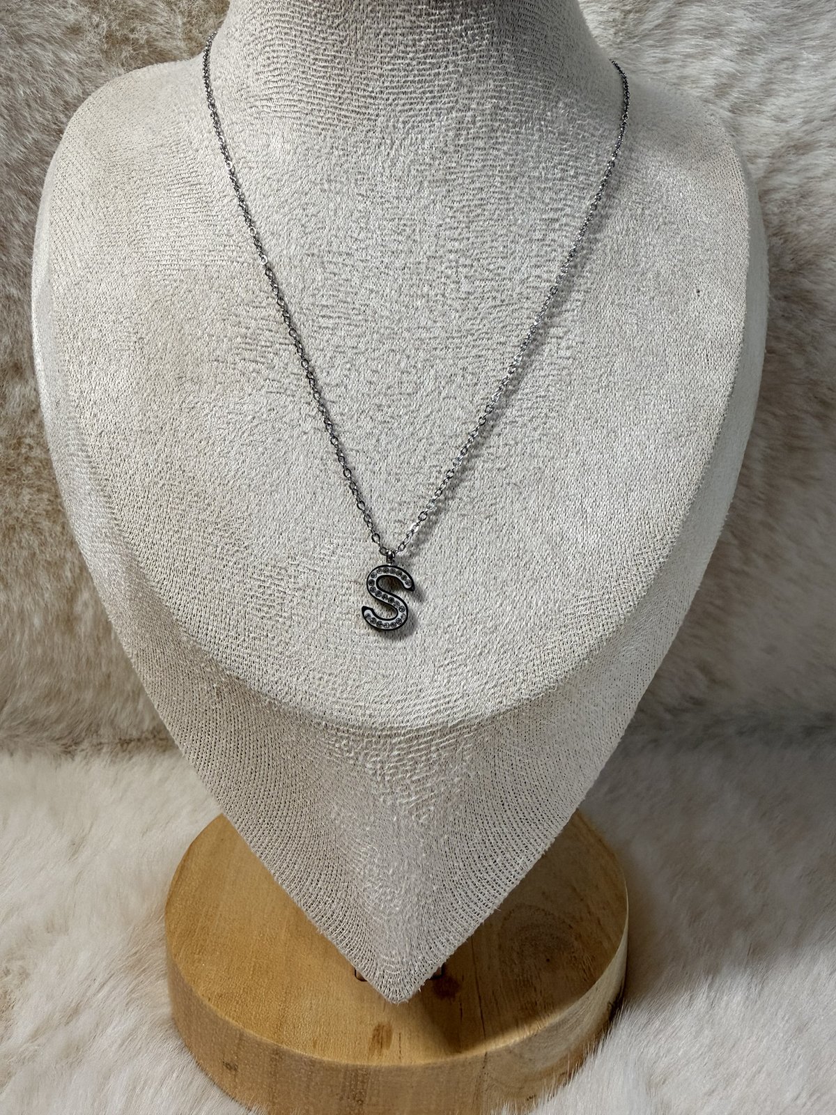 Collier initiale S